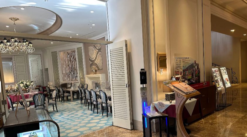 ラウンジ トレビ_内観